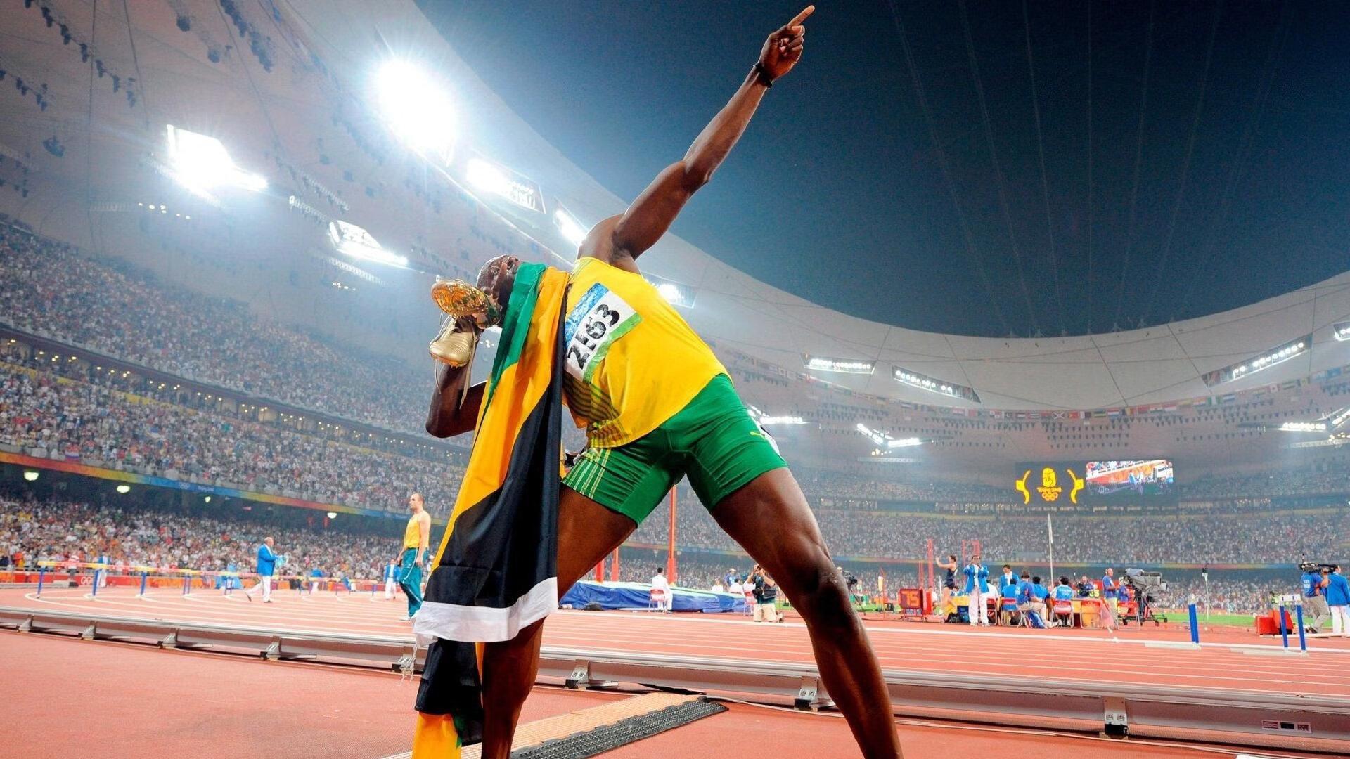 皇马十月星光闪耀,贝林厄姆领衔最佳候选,米利唐复出奇迹、库尔图瓦守护神归来